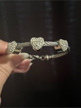 Silver Colored Stainless Steel Edforce Heart Cable Bracelet with Crystal Accents
